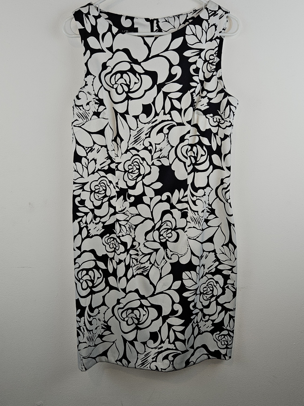 AGB Dress Black & White Floral Sheath Dress Size 12